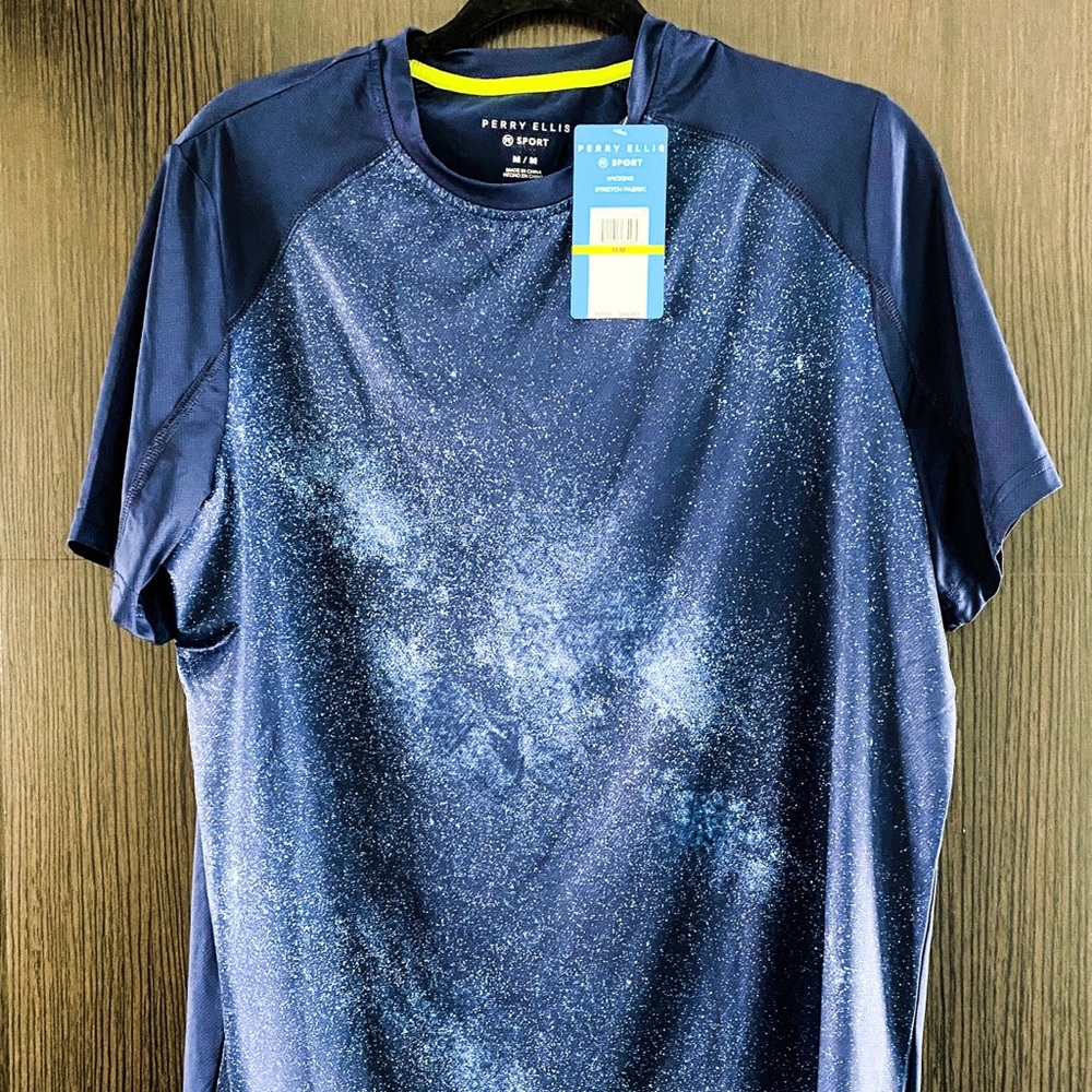 NWT Perry Ellis Starry Sky T-shirt M size